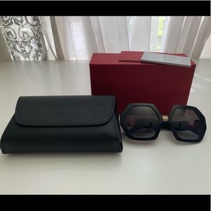 Valentino Sunglasses VA4053